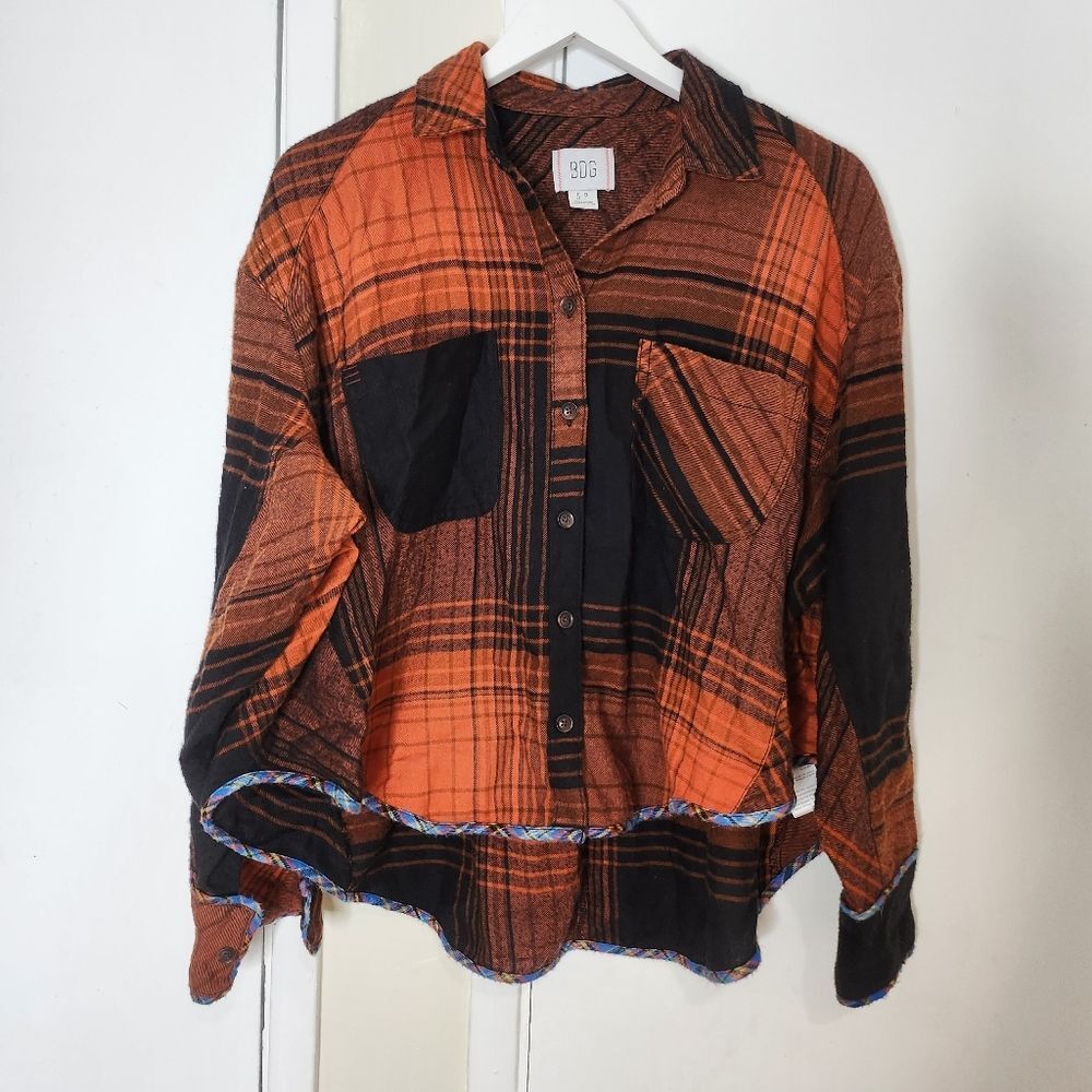 BDG Long Sleeve Button Down Shirt - Picture 3 of 5